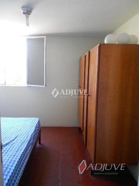 Casa à venda com 2 quartos, 60m² - Foto 4