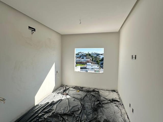 Casa 3 quartos e 5 banheiros, à venda, no bairro Lagoa em Macaé