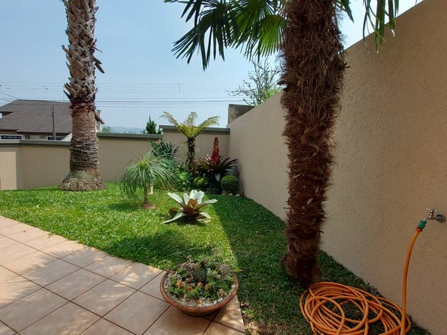 Casa com 310m² 3 quartos e 5 banheiros, à venda, no bairro Estrela em Ponta Grossa