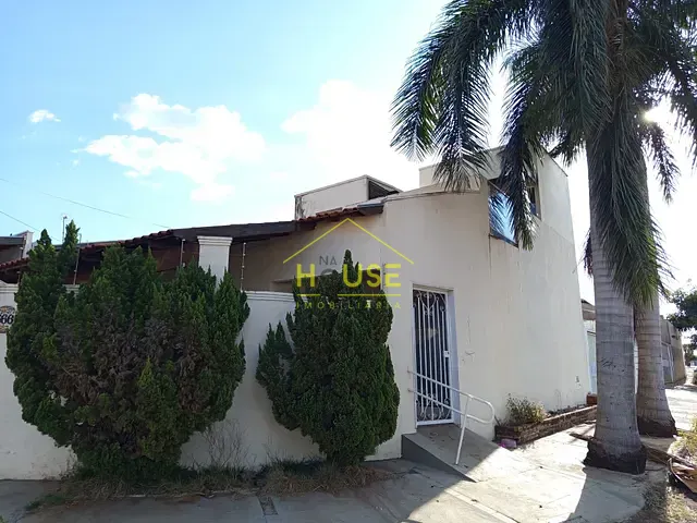 Casa 2 quartos e 1 banheiro, para alugar, no bairro Parque Universitário em Fernandópolis