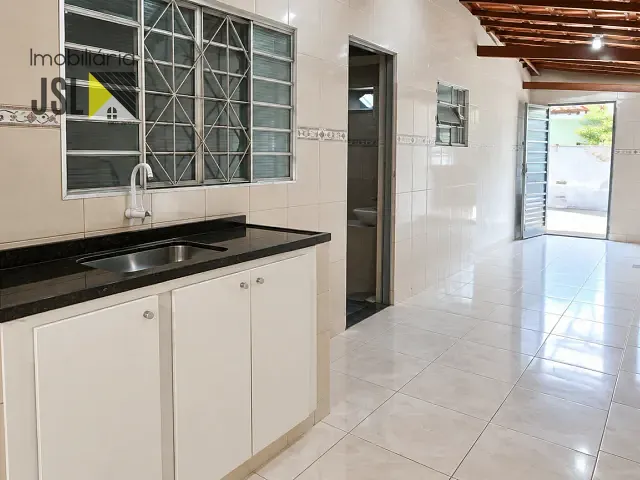 Casa com 180m² 2 quartos e 1 banheiro, à venda, no bairro Parque Residencial Nova Caçapava em Caçapava