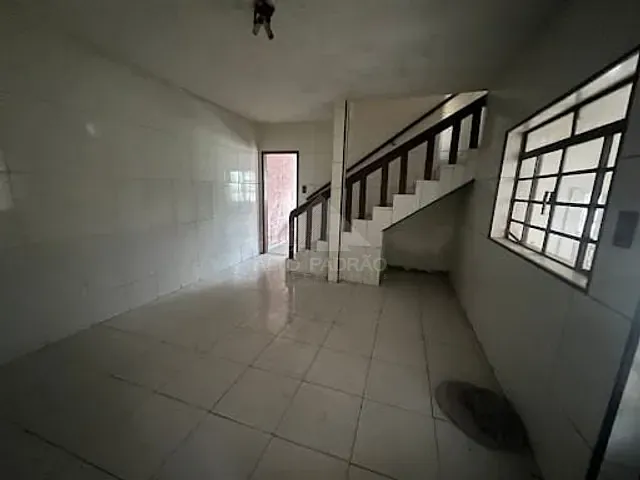 Casa com 114m² 3 quartos e 2 banheiros, à venda, no bairro Jardim Pilar em Mauá