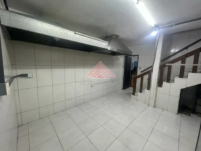 Casa com 114m² 3 quartos e 2 banheiros, à venda, no bairro Jardim Pilar em Mauá