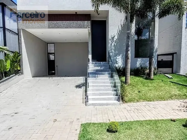 Casa 3 quartos e 4 banheiros, à venda, no bairro Chácaras Maringá em Atibaia