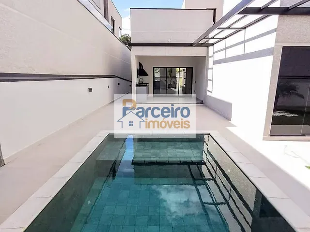 Casa 3 quartos e 4 banheiros, à venda, no bairro Chácaras Maringá em Atibaia