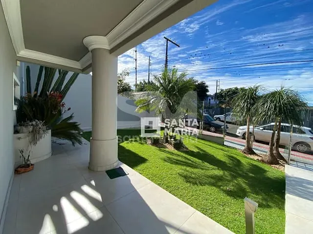 Casa com 457m² 3 quartos e 2 banheiros, à venda, no bairro Passo dos Fortes em Chapecó
