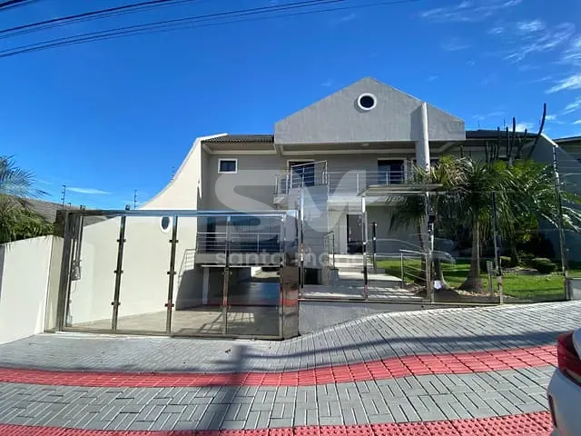 Casa com 457m² 3 quartos e 2 banheiros, à venda, no bairro Passo dos Fortes em Chapecó