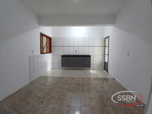 Casa 2 quartos e 1 banheiro, para alugar, no bairro Jardim Capuava em Nova Odessa
