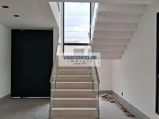 Casa com 400m² 4 quartos e 6 banheiros, à venda, no bairro Urbanova em São José dos Campos