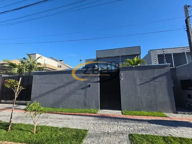 Casa com 500m² 4 quartos e 6 banheiros, à venda, no bairro Mediterrâneo em Londrina