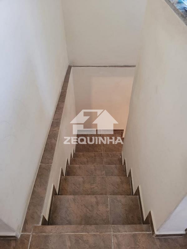 Casa à venda com 3 quartos, 160m² - Foto 4