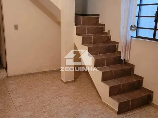 Casa com 170m² 3 quartos e 2 banheiros, à venda, no bairro Helena Maria em Osasco