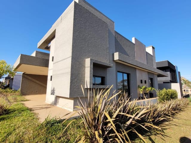 Casa com 311m² 3 quartos e 3 banheiros, à venda, no bairro Jardim Carvalho em Ponta Grossa