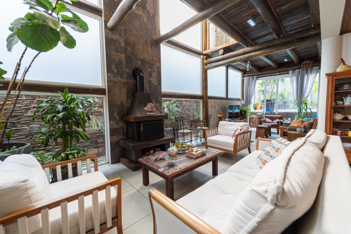 Casa para venda em Planalto Paulista com 4 quartos, sendo 4 suítes, 326m²