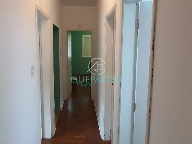 Casa com 330m² 5 quartos e 3 banheiros, à venda, no bairro Petrópolis em Londrina