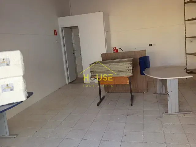 Casa para alugar, no bairro centro em Fernandópolis