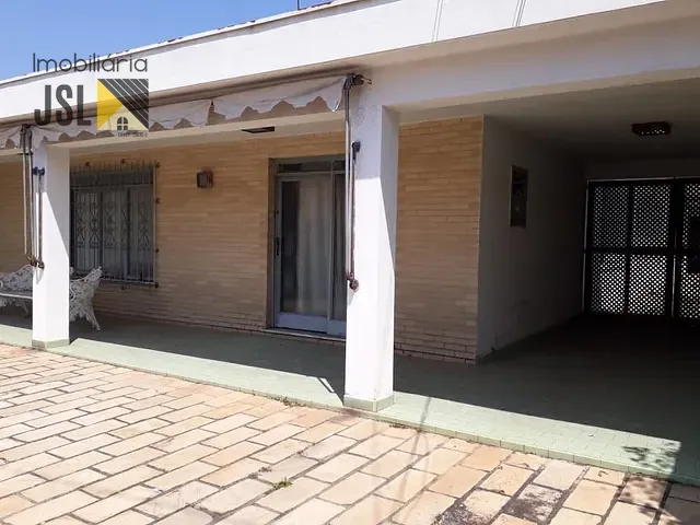Casa com 627m² 4 quartos e 1 banheiro, à venda, no bairro Vila Resende em Caçapava