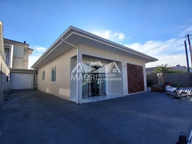 Casa com 300m² 4 quartos e 2 banheiros, à venda, no bairro Passa Vinte em Palhoça
