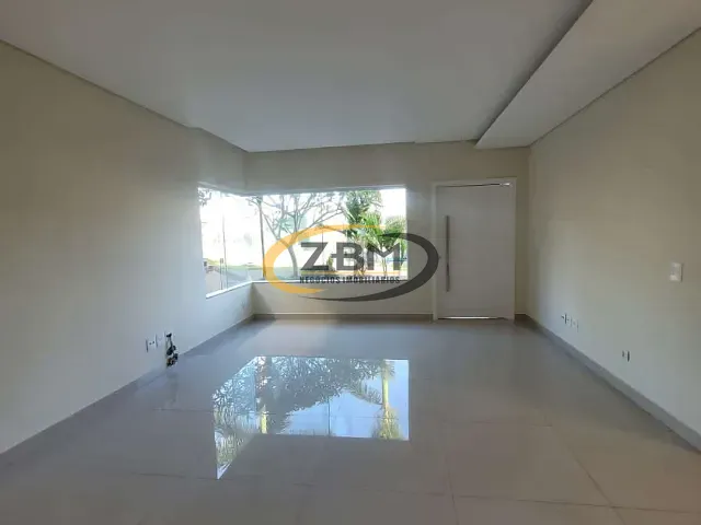 Casa com 300m² 4 quartos e 5 banheiros, para alugar, no bairro Esperança em Londrina