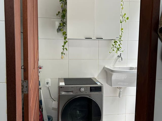 Casa 2 quartos e 3 banheiros, à venda, no bairro JARDIM GUANABARA em Macaé