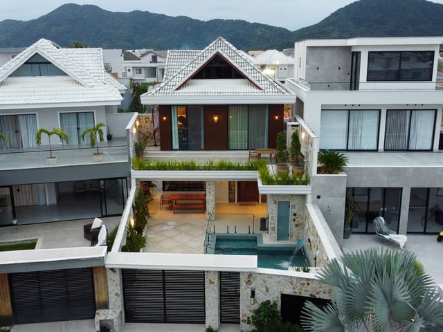 Casa com 350m² 4 quartos e 7 banheiros, à venda, no bairro Recreio dos Bandeirantes em Rio de Janeiro
