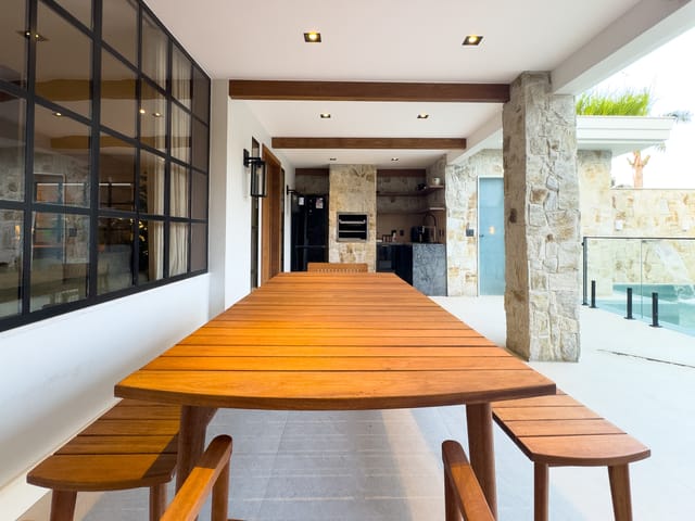 Casa com 350m² 4 quartos e 7 banheiros, à venda, no bairro Recreio dos Bandeirantes em Rio de Janeiro