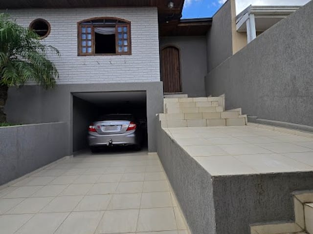 Casa com 188m² 4 quartos e 3 banheiros, à venda, no bairro Ronda em Ponta Grossa