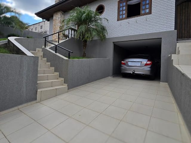 Casa com 188m² 4 quartos e 3 banheiros, à venda, no bairro Ronda em Ponta Grossa