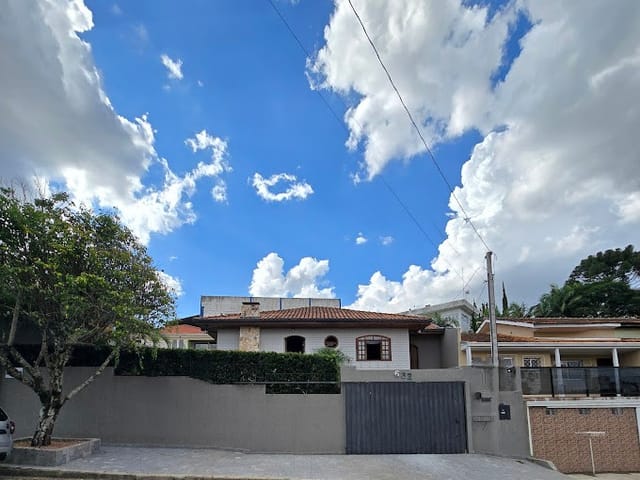 Casa com 188m² 4 quartos e 3 banheiros, à venda, no bairro Ronda em Ponta Grossa