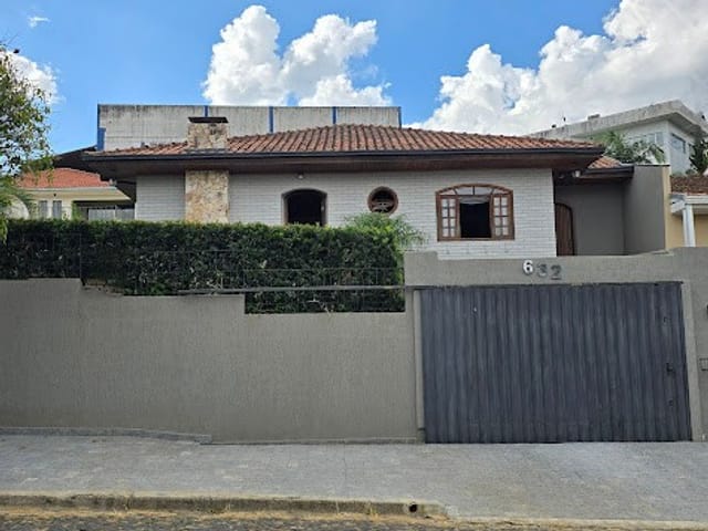 Casa com 188m² 4 quartos e 3 banheiros, à venda, no bairro Ronda em Ponta Grossa