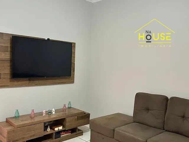 Casa com 258m² 3 quartos e 2 banheiros, à venda, no bairro Residencial Mário Benez em Fernandópolis