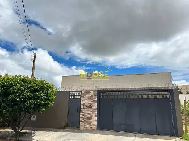Casa com 258m² 3 quartos e 2 banheiros, à venda, no bairro Residencial Mário Benez em Fernandópolis