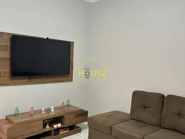 Casa com 258m² 3 quartos e 2 banheiros, à venda, no bairro Residencial Mário Benez em Fernandópolis