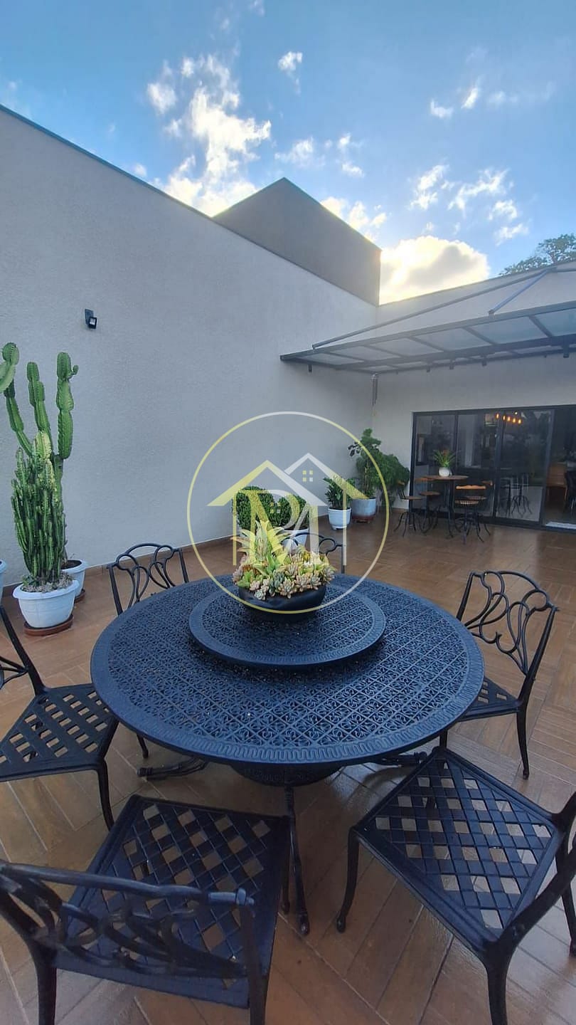 Casa à venda com 3 quartos, 1000m² - Foto 26