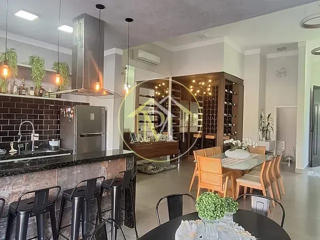 Casa com 1000m² 3 quartos e 6 banheiros, à venda, no bairro Caguaçu em Sorocaba