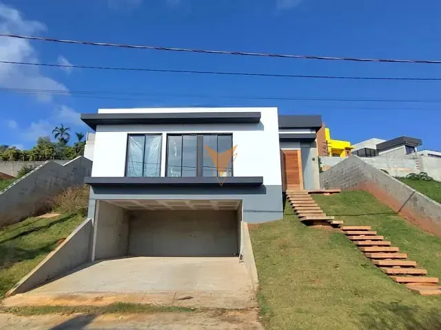 Casa 3 quartos e 4 banheiros, à venda, no bairro Loteamento Residencial Lago do Sol em Cotia