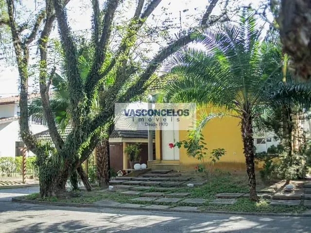 Casa com 840m² 4 quartos e 6 banheiros, à venda, no bairro Jardim Califórnia em Jacareí
