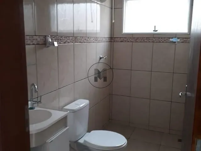 Casa 1 quarto e 3 banheiros, à venda, no bairro Residencial Coopemi I em Guaratinguetá