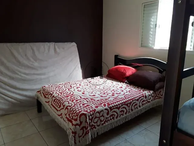 Casa 1 quarto e 3 banheiros, à venda, no bairro Residencial Coopemi I em Guaratinguetá