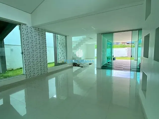 Casa com 490m² 3 quartos e 4 banheiros, à venda ou para alugar, no bairro Condomínio Residencial Jaguary em São José dos Campos