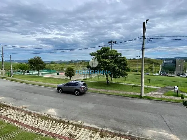 Casa com 490m² 3 quartos e 4 banheiros, à venda ou para alugar, no bairro Condomínio Residencial Jaguary em São José dos Campos