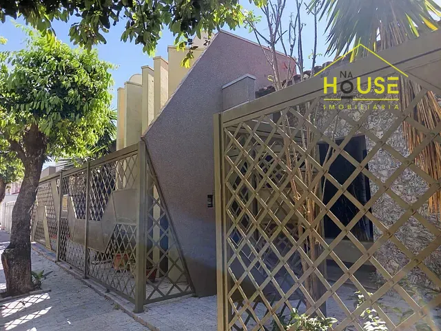 Casa com 484m² 3 quartos e 3 banheiros, à venda, no bairro Centro em Fernandópolis