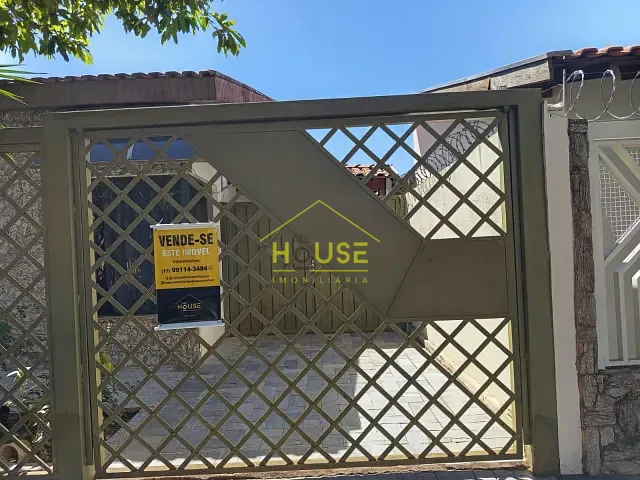 Casa com 484m² 3 quartos e 3 banheiros, à venda, no bairro Centro em Fernandópolis
