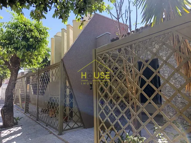 Casa com 484m² 3 quartos e 3 banheiros, à venda, no bairro Centro em Fernandópolis