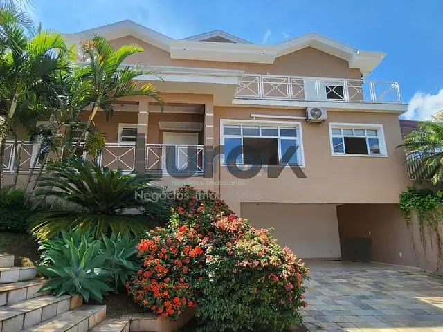 Casa com 480m² 3 quartos e 5 banheiros, à venda, no bairro Condomínio Millenium em Valinhos