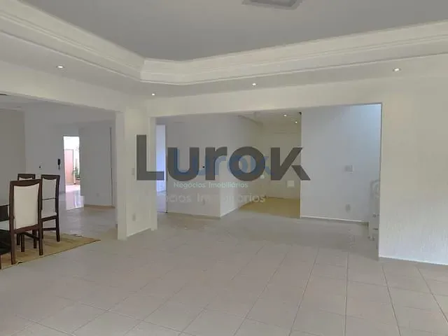 Casa com 480m² 3 quartos e 5 banheiros, à venda, no bairro Condomínio Millenium em Valinhos