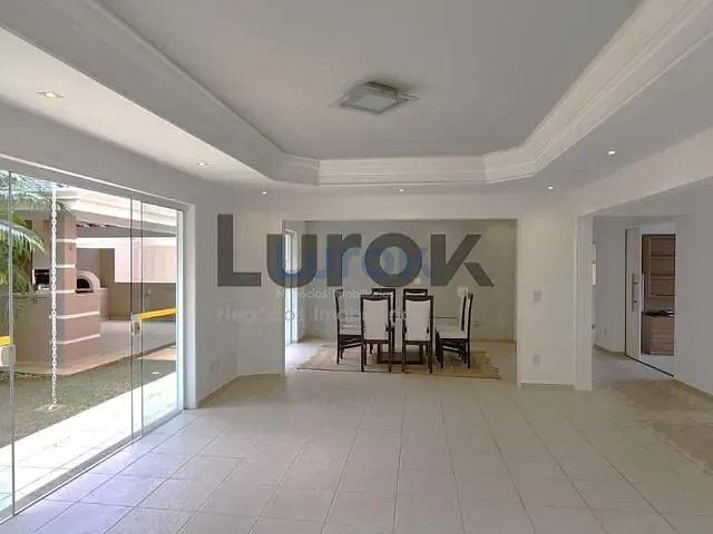 Casa com 480m² 3 quartos e 5 banheiros, à venda, no bairro Condomínio Millenium em Valinhos