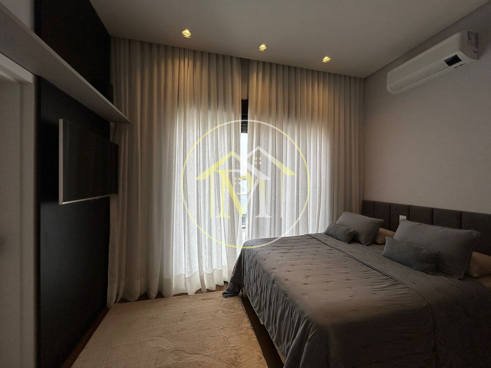 Casa à venda e aluguel com 4 quartos, 323m² - Foto 15
