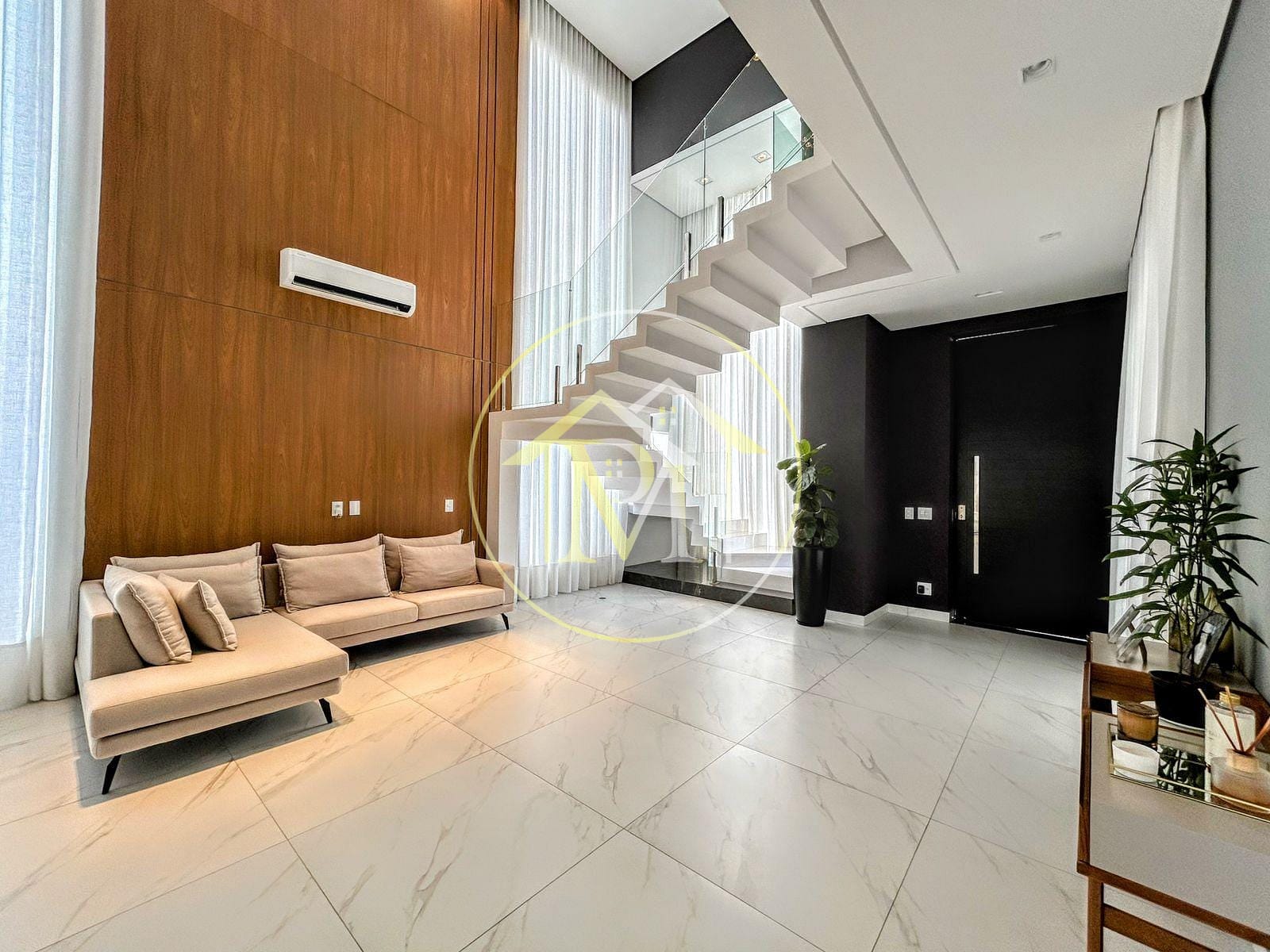 Casa à venda e aluguel com 4 quartos, 323m² - Foto 18