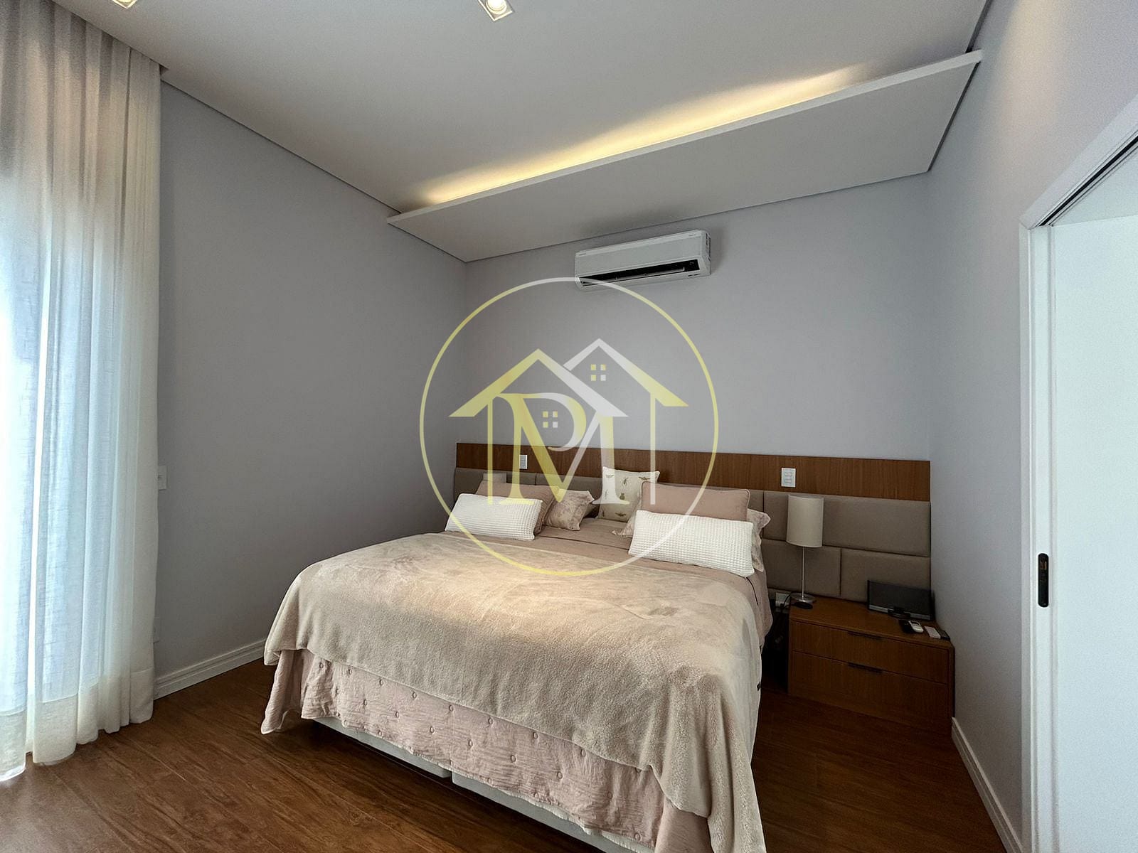 Casa à venda e aluguel com 4 quartos, 323m² - Foto 20